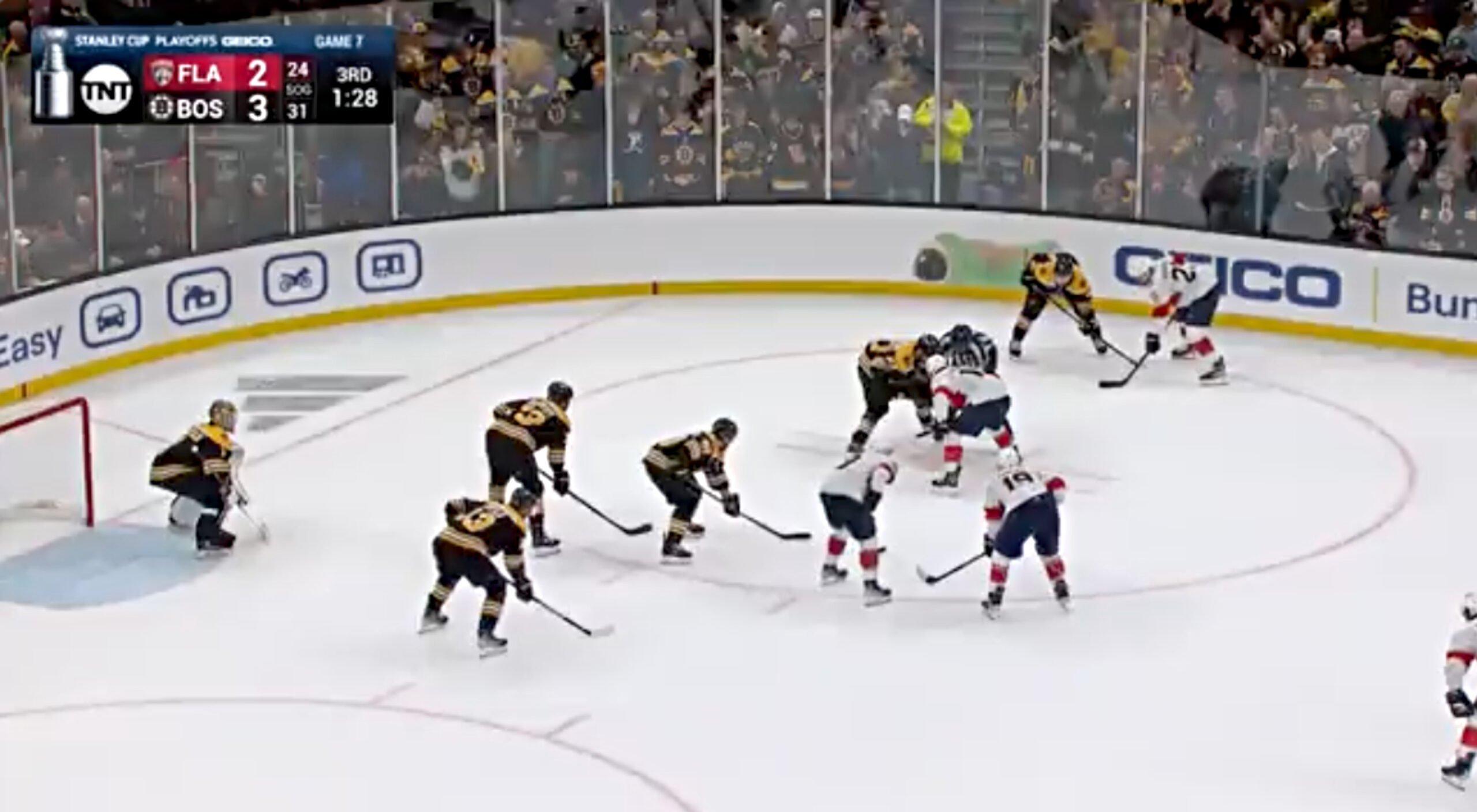 فوز بانثرز على بروينز في تصفيات دوري الهوكي