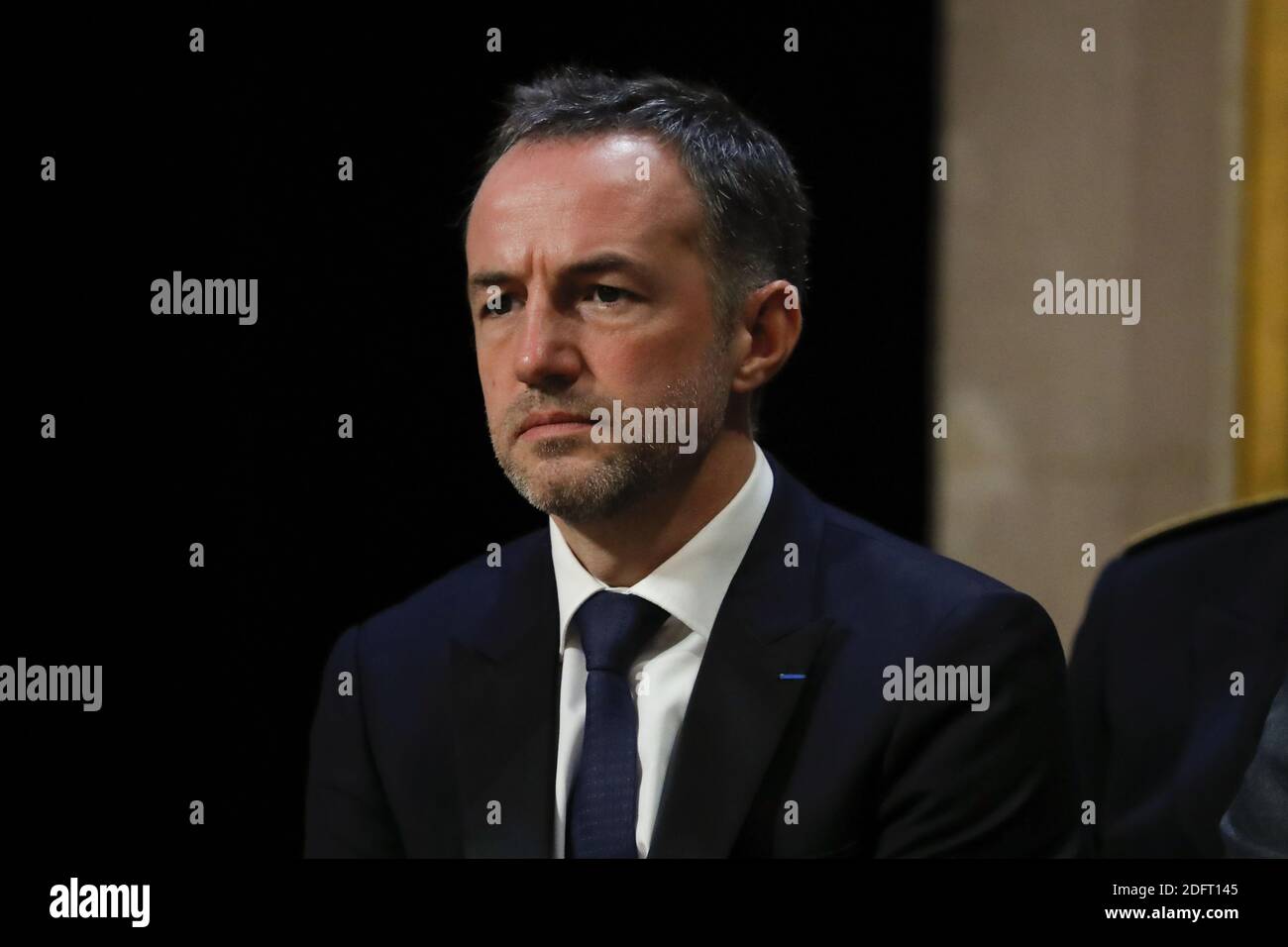 Emmanuel Grégoire prend la mairie de Paris