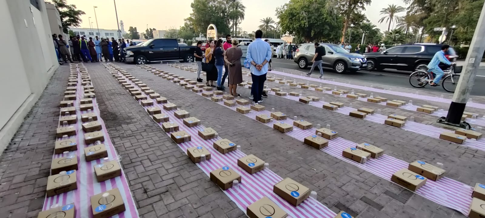 Tables de rupture du jeûne pour les livreurs de HangryStation