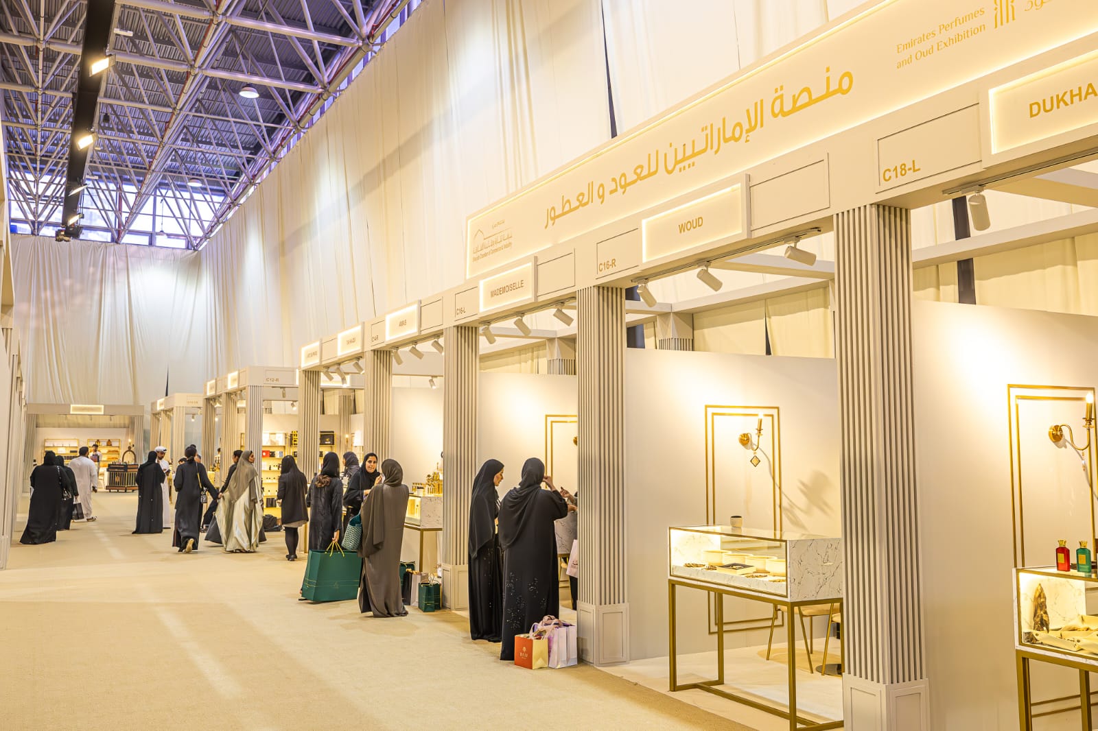 توظيف 603 إماراتيين في الشارقة خلال مايو ويونيو