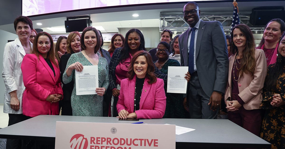 عقوبات المساس بالحرية الشخصية في القانون