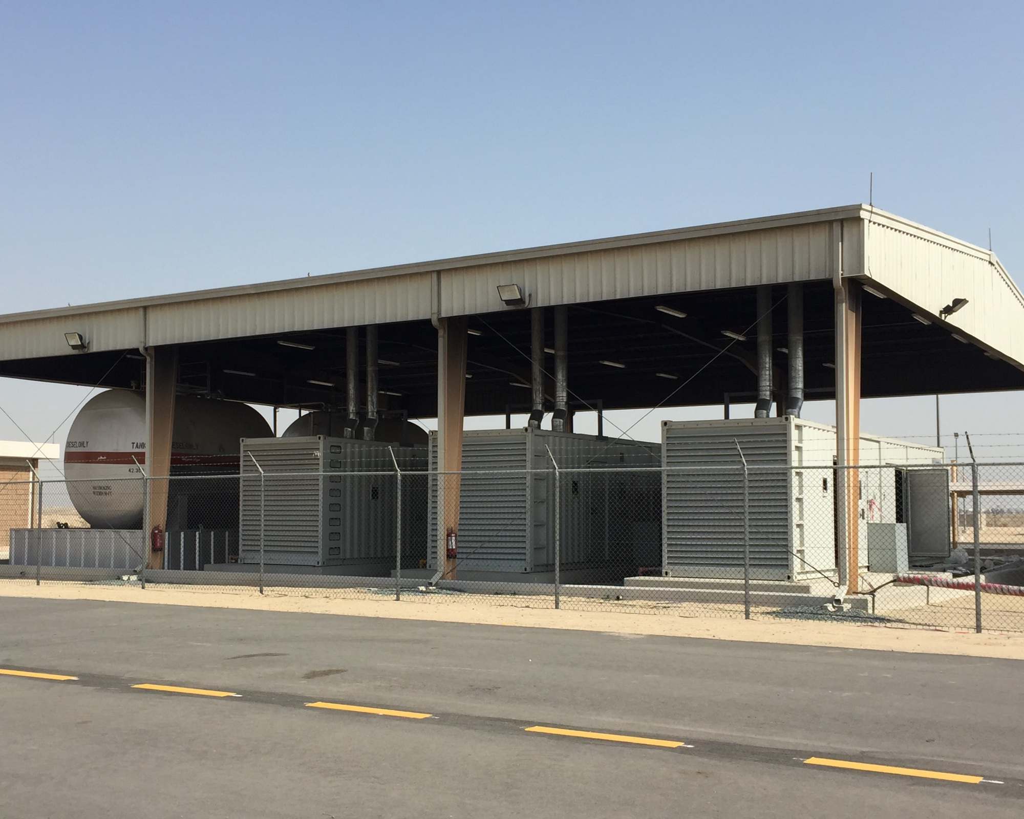 Attaque sur une centrale électrique et station d'eau au Koweït