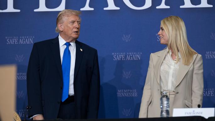 ترامب يدرس إجراء تغييرات في حكومته بعد إقالة لوتنيك وديريمر