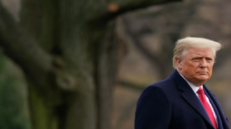 Trump im Militärkrankenhaus angesichts Sorgen um vermissten Piloten