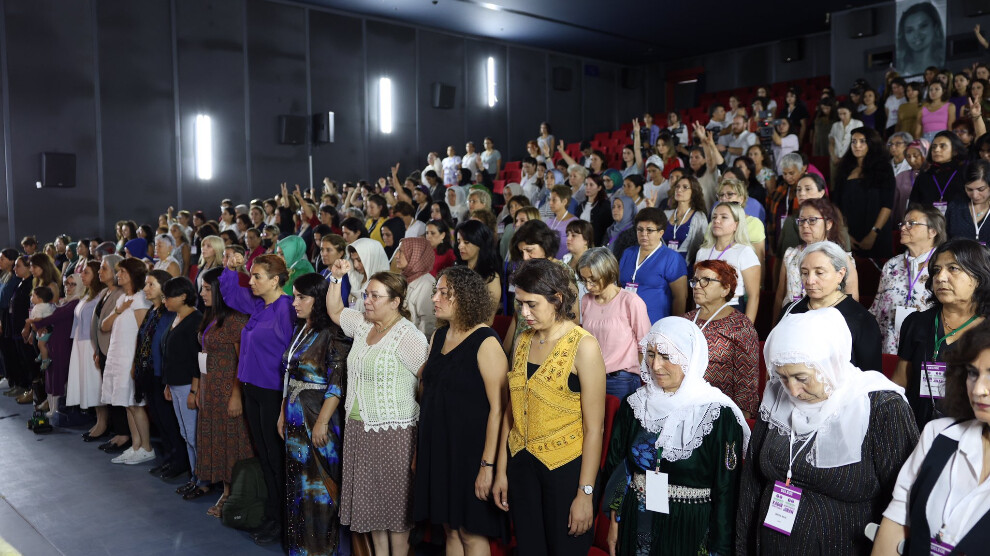 الإمارات في قمة حقوق المرأة 2010 بأنقرة