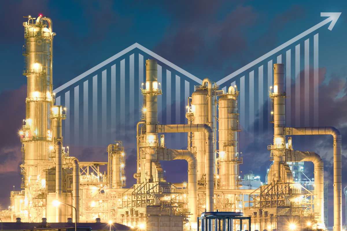 ارتفاع أسعار الوقود رغم إعادة فتح هرمز