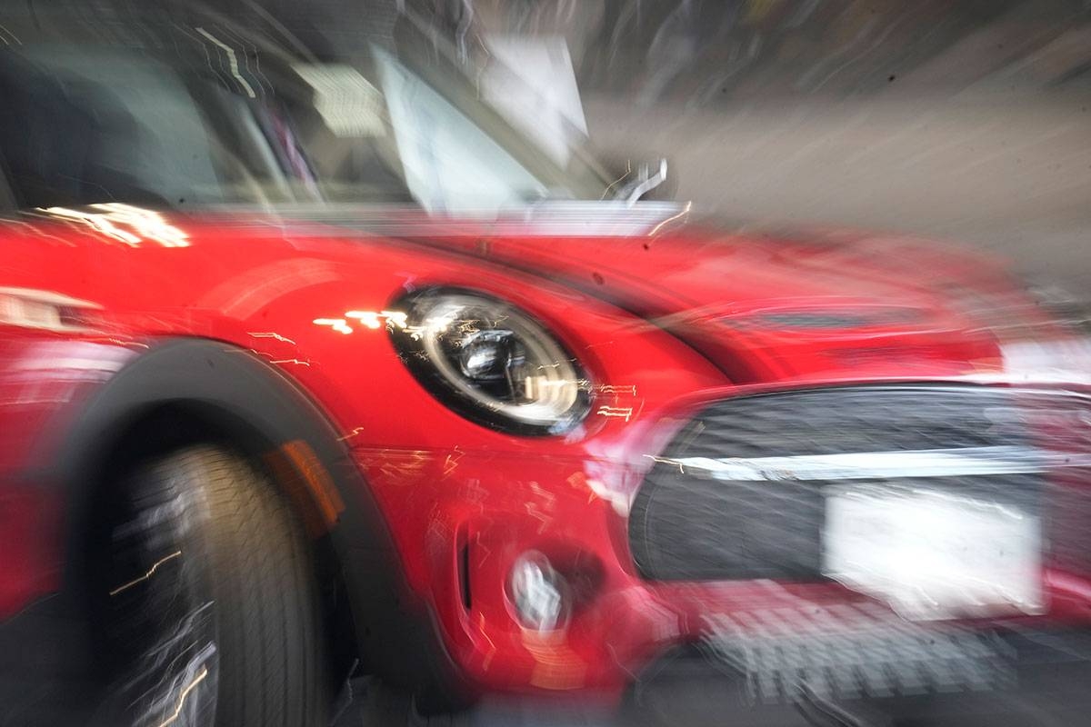 ارتفاع ثقة المستهلكين الأمريكيين في أبريل