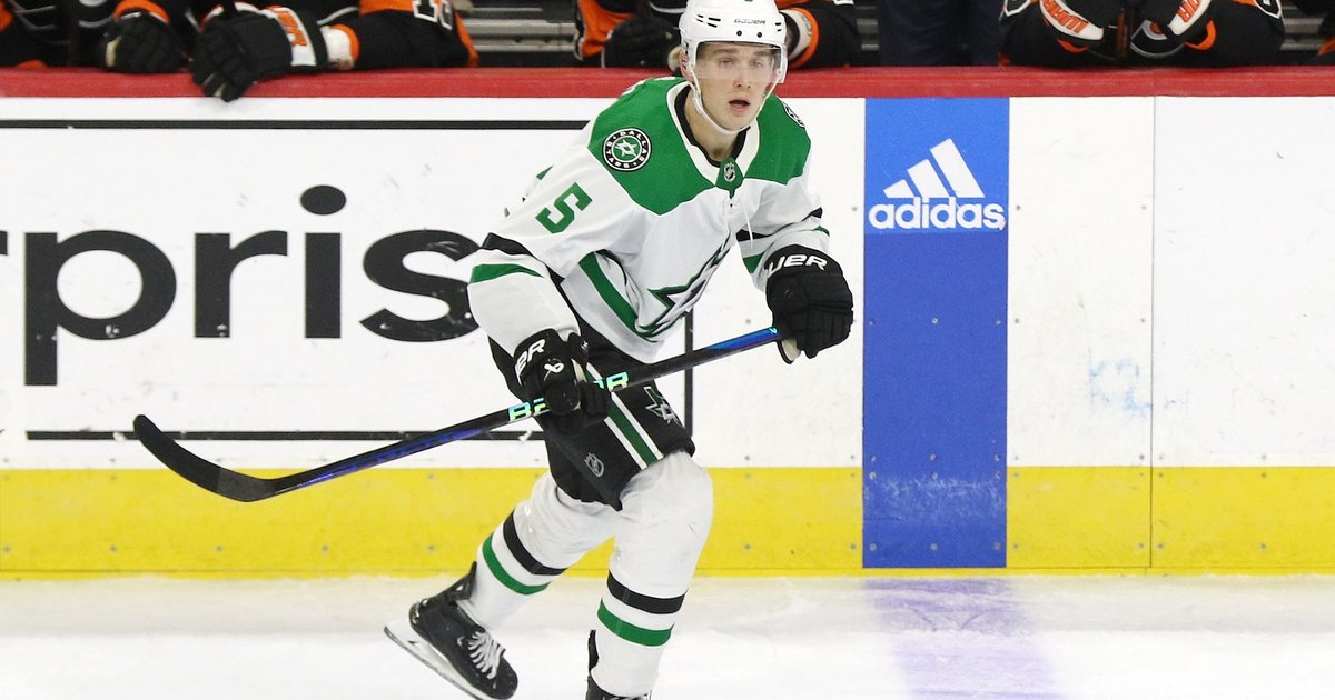 Nils Lundqvist verletzt sich im Eishockeyspiel