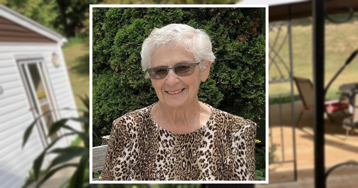 وفاة الأستاذة نوال بنت سعيد آل الورد