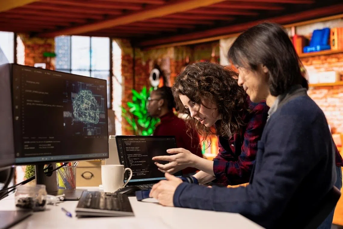 تسهيل دخول الشركات الصغيرة إلى الذكاء الاصطناعي في سنغافورة