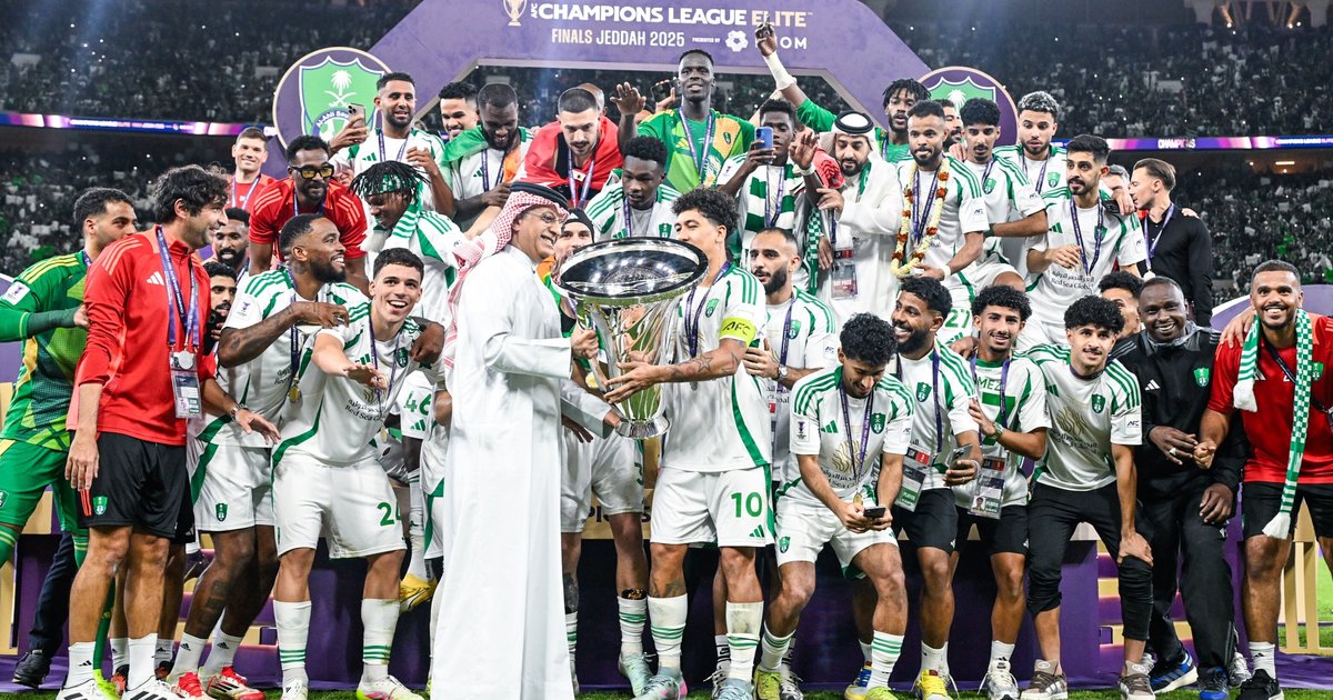 وليد الفراج يعلق على تهنئة الأهلي لأهلي جدة