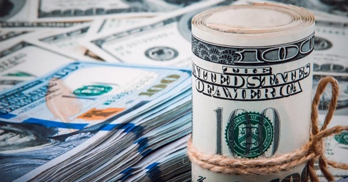 Dollar steigt mit Rückgang von Euro und Pfund