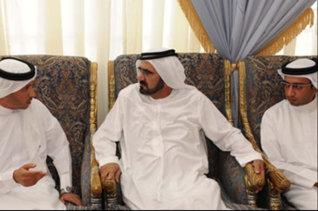 محمد بن راشد يعزي في وفاة حسين بن عبدالرحمن خانصاحب