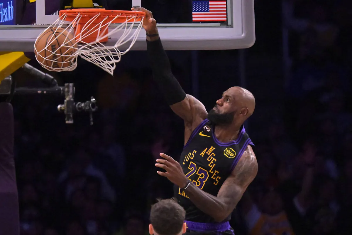 LeBron James établit un record de victoires en NBA