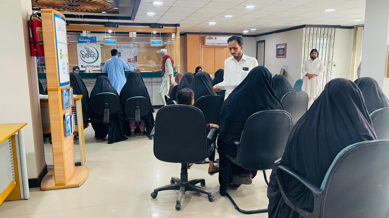 البنك العربي يعزز الوعي المالي عبر برامج متكاملة