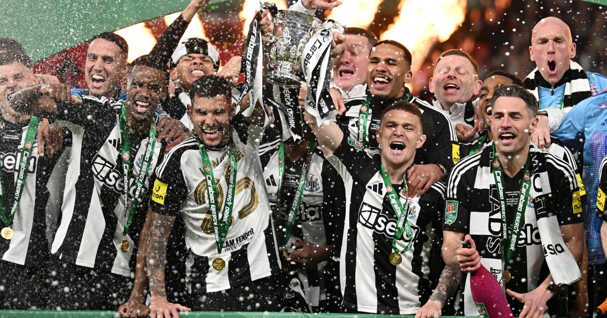 راسينغ يحقق إنجازًا تاريخيًا بلقب الدوري الأول