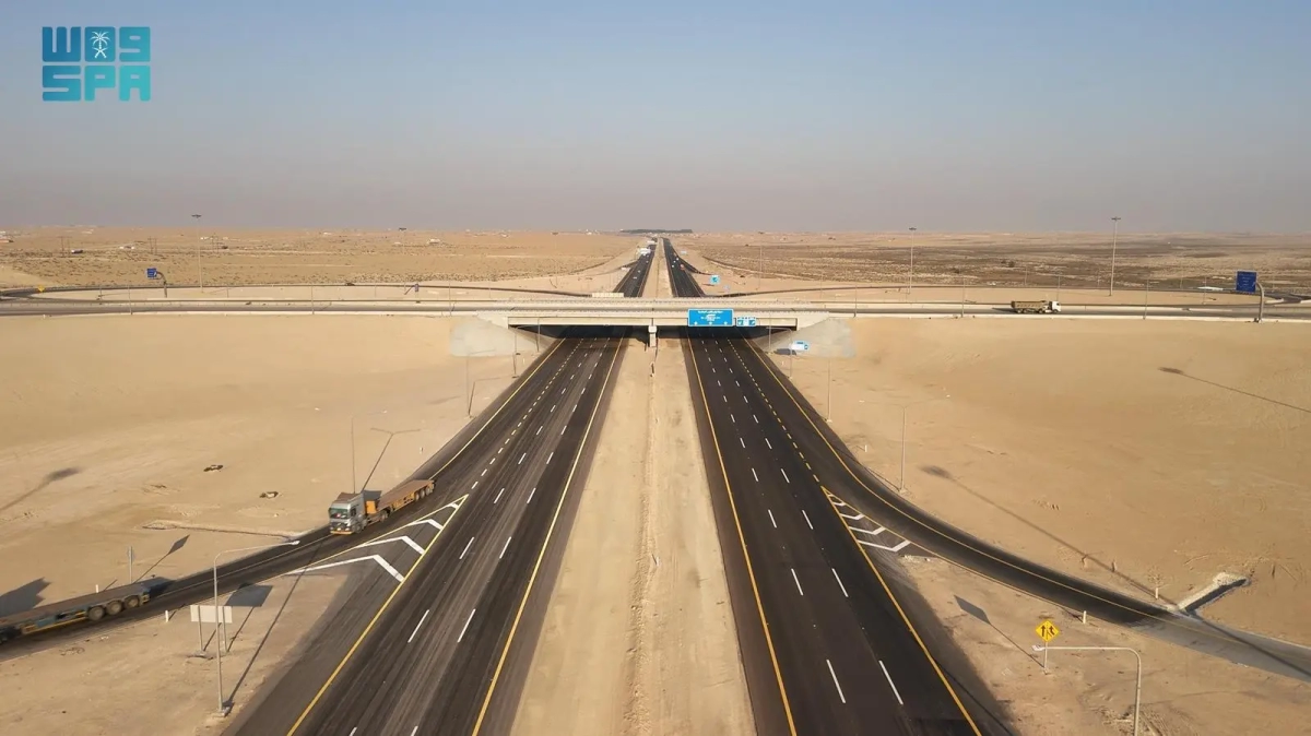 تعزيز شبكة الطرق السعودية لدعم اللوجستيات