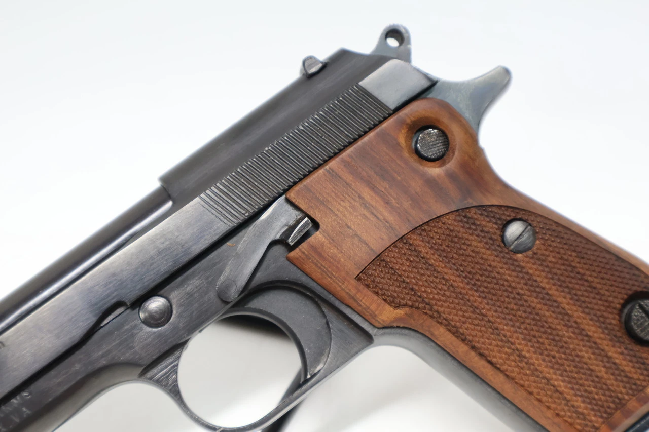 ضبط شخصين بحوزة سلاح أبيض في حلوان