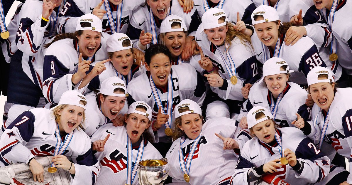 Smoha-Damen führen die Hockey-Bundesliga an