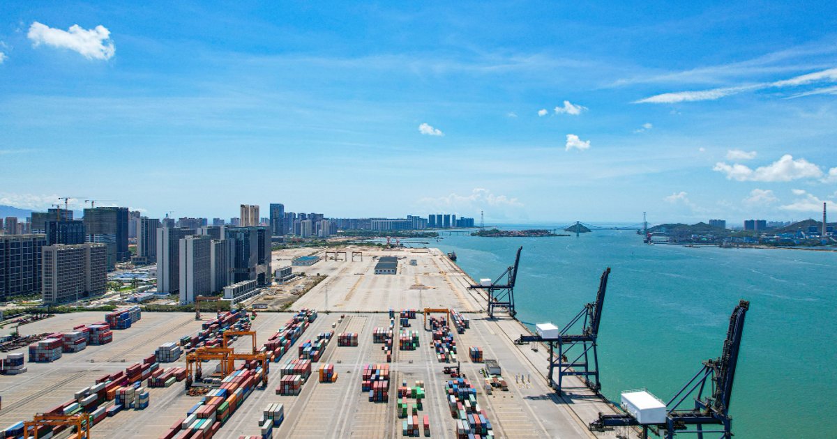 Überprüfung der Exportgesetze für natürliche Ressourcen in Indonesien