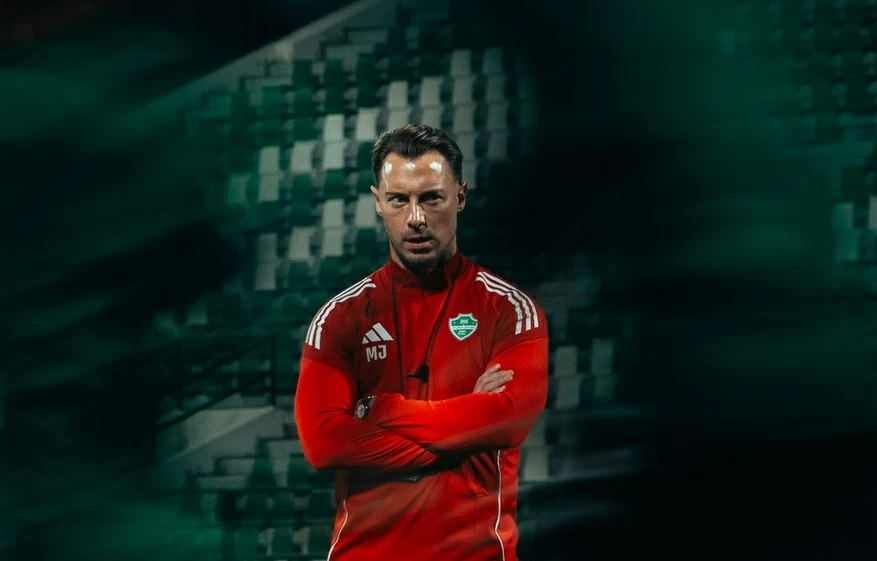 Ahlie reporte les décisions de renouvellement des contrats