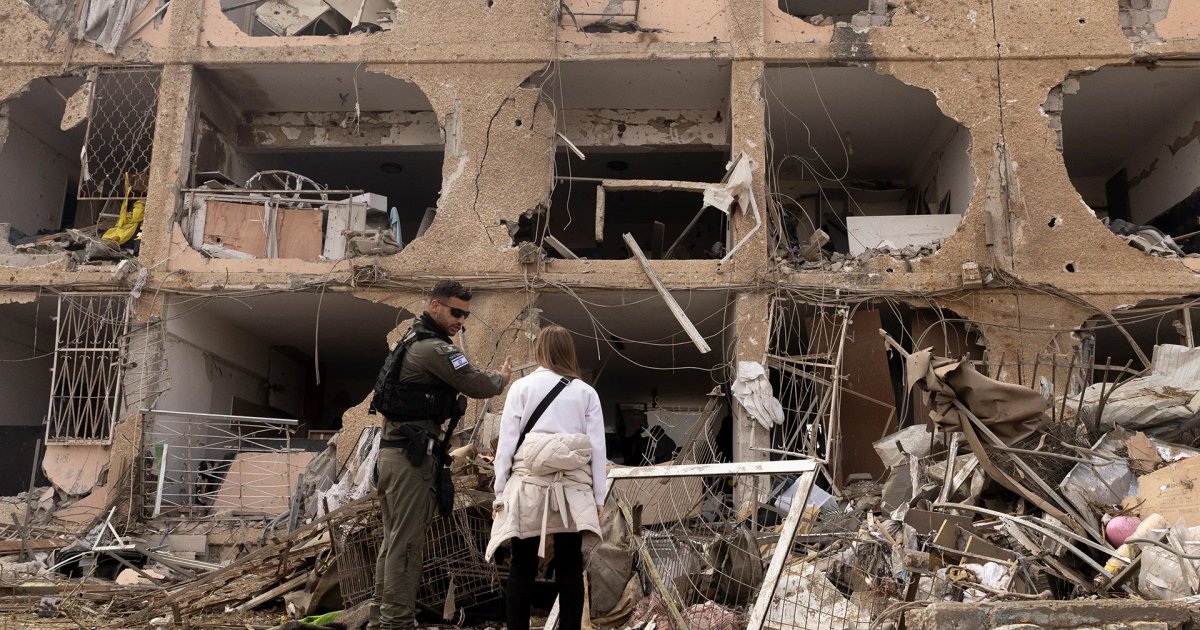 โจมตีด้วยจรวดที่ดิมอน่าและการถกเถียงเกี่ยวกับประสิทธิภาพ