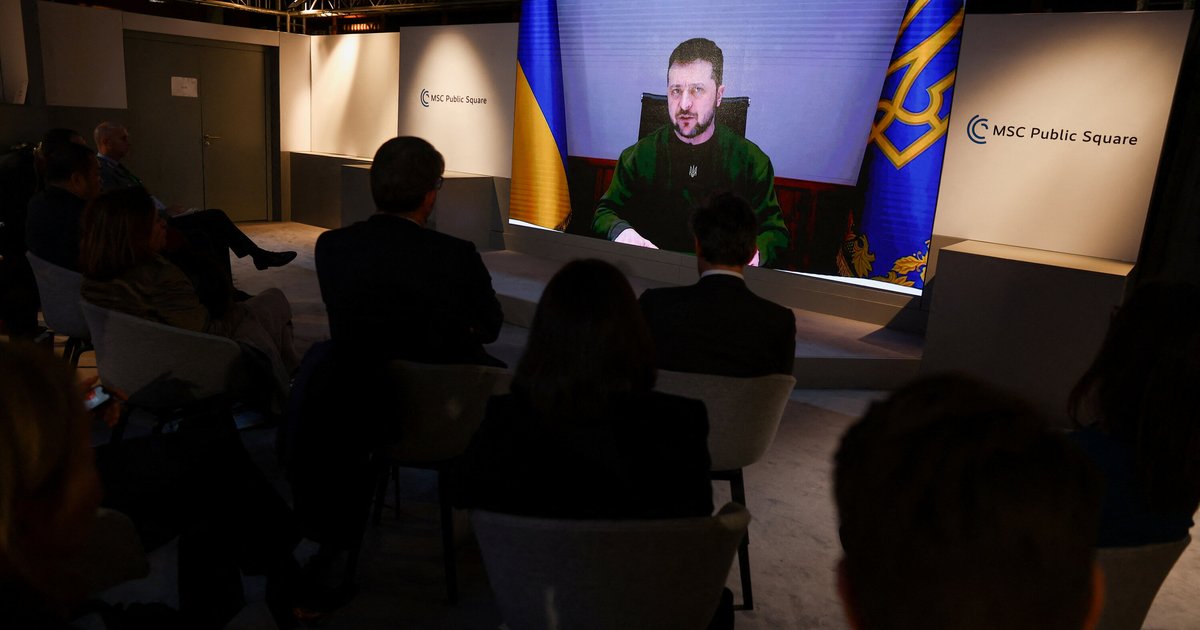 Security Discussion Between Sheikh Mohammed and Zelensky