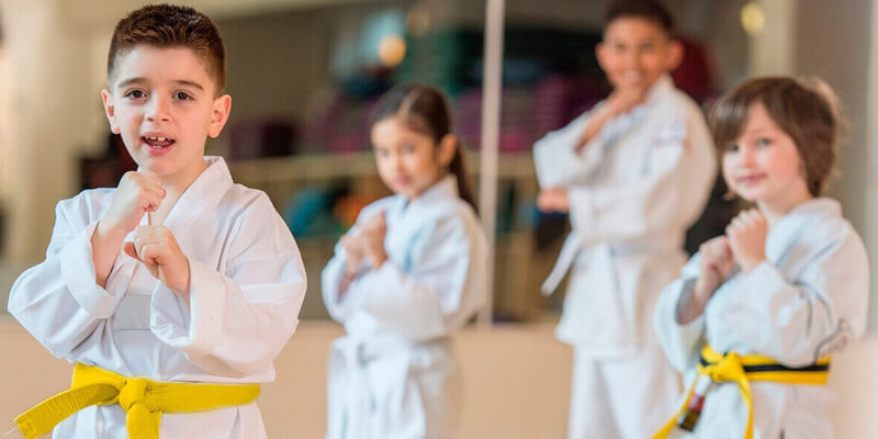 Clôturer la Coupe des Émirats de karaté : Sharjah et la police de Dubaï