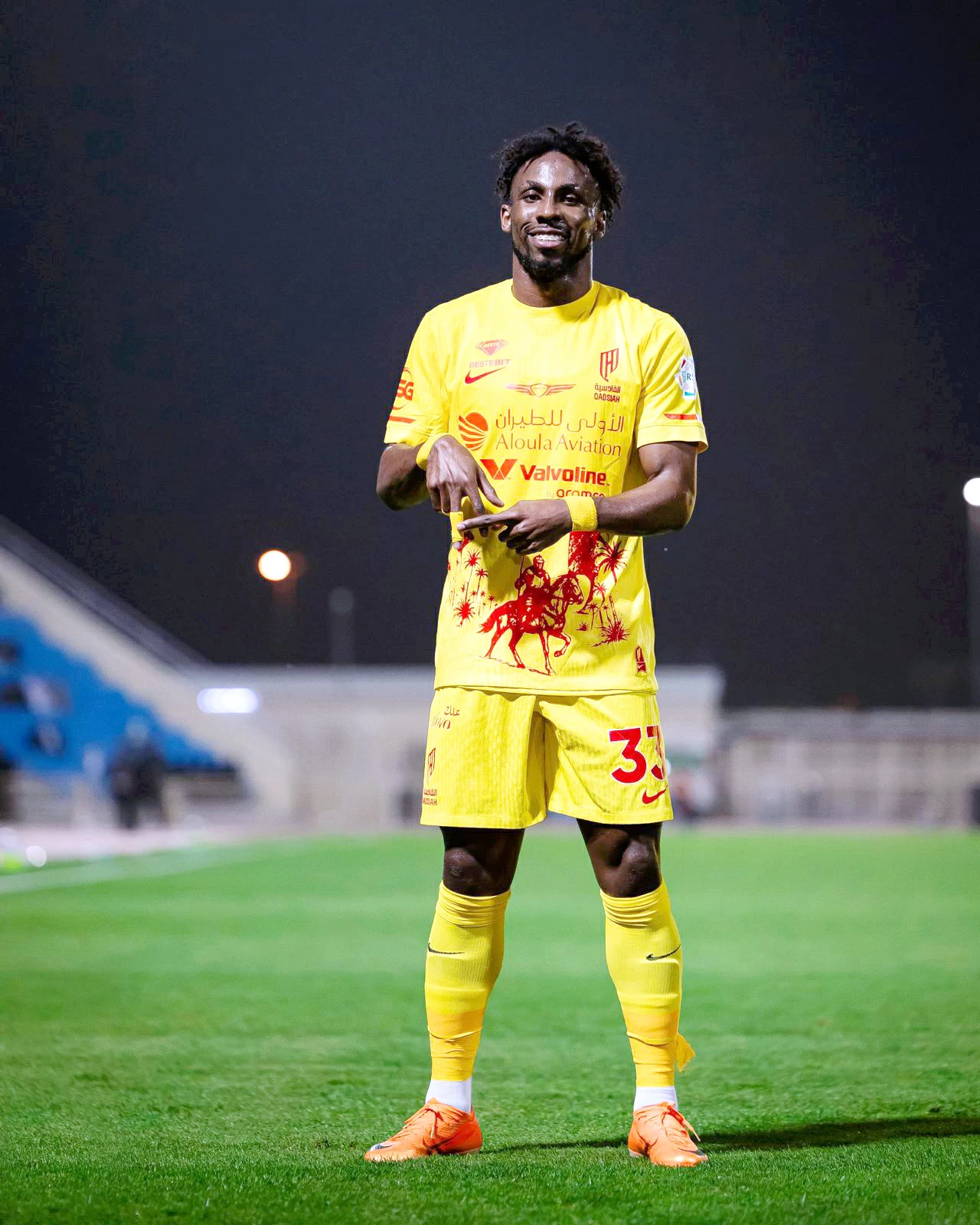 مباريات دوري روشن السعودي: القادسية وضمك والاتفاق والرياض