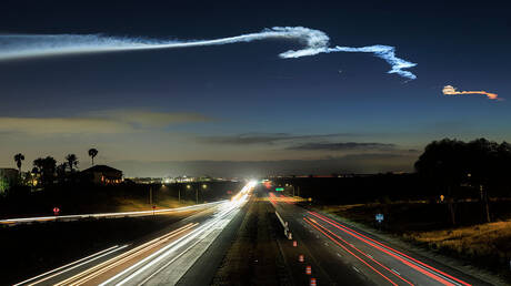 مخاطر صحية وبيئية لمشروع المرايا العاكسة الفضائي