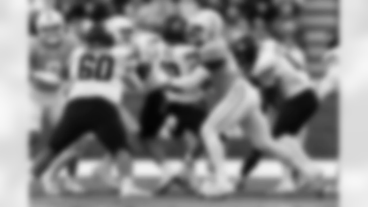 غياب جيمس بيرس عن تدريبات أتلانتا فالكونز