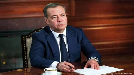 Medvedev : Les États-Unis ne quitteront pas l'OTAN