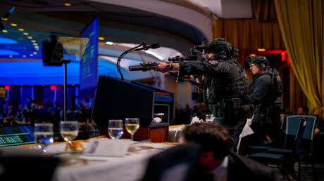 إطلاق النار في عشاء مراسلي البيت الأبيض: فيديو يكشف إنسانية المشتبه به