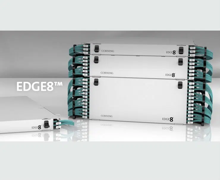 كورنينغ تتوقع تراجع الأرباح رغم نمو مراكز البيانات