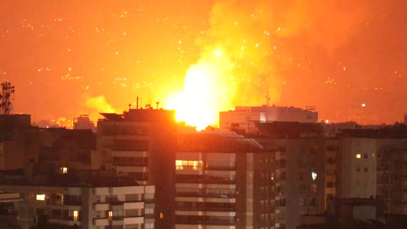 L'armée israélienne frappe des cibles en Iran et au Liban