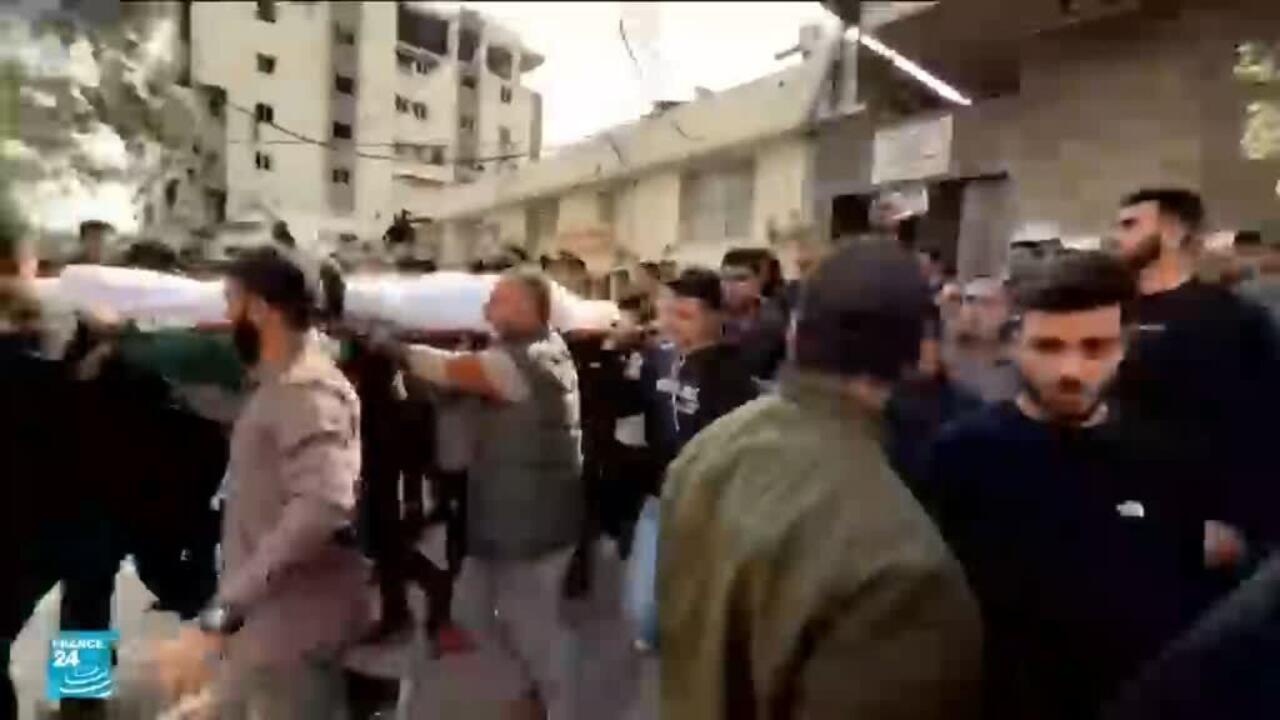 غارة إسرائيلية تقتل 10 أشخاص قرب مدرسة نازحين في غزة