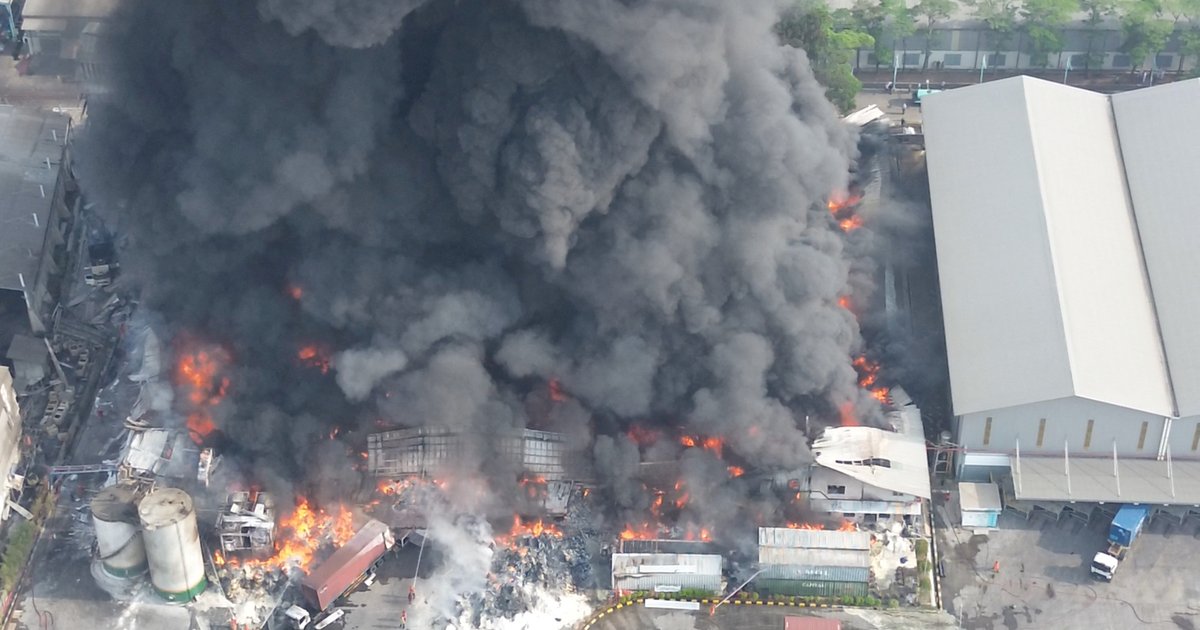 Explosion im Gaslager in Bekasi, Indonesien