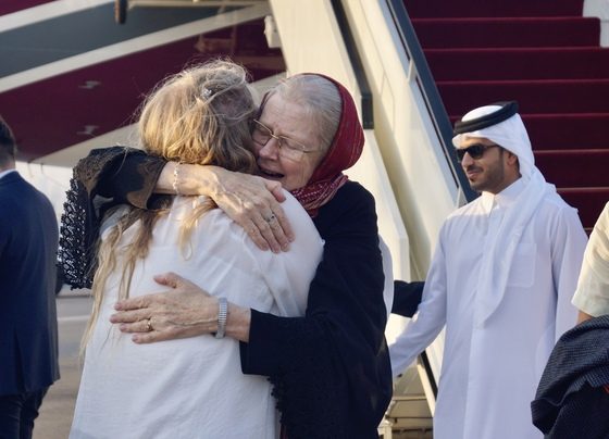 الإفراج عن 418 موقوفاً إدارياً في خطوة لتحسين حقوق الإنسان