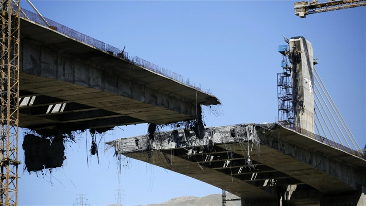 Trump warns Iran of severe consequences in Strait of Hormuz