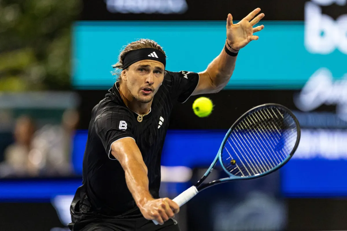 زفيريف يعود بأسلوب هجومي جديد بعد جولة أميركية