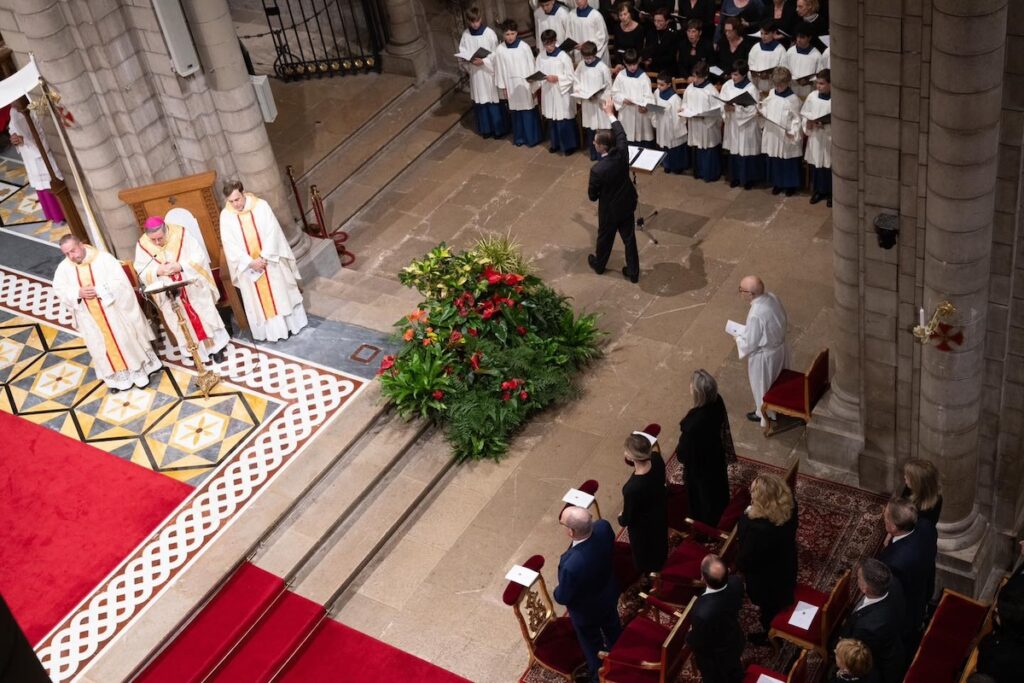 Visite du pape Léon IV à Monaco pour le dialogue religieux