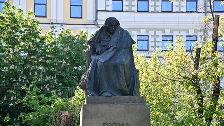 غوغول وحبة البطاطس: تحليل شخصية تاراس بولبا