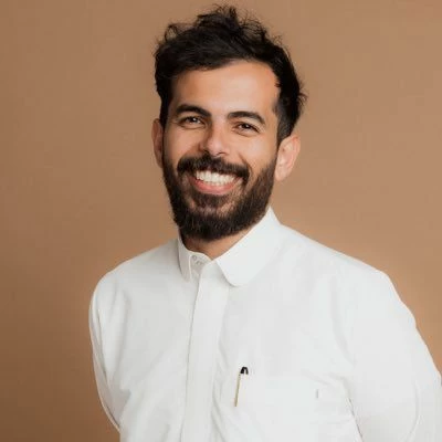 أبومالح يكشف تفاصيل مغادرته ثمانية
