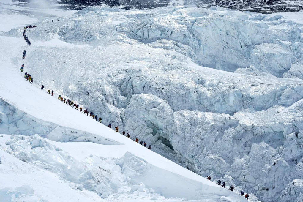 Deux alpinistes indiens meurent sur l'Everest à cause de l'encombrement