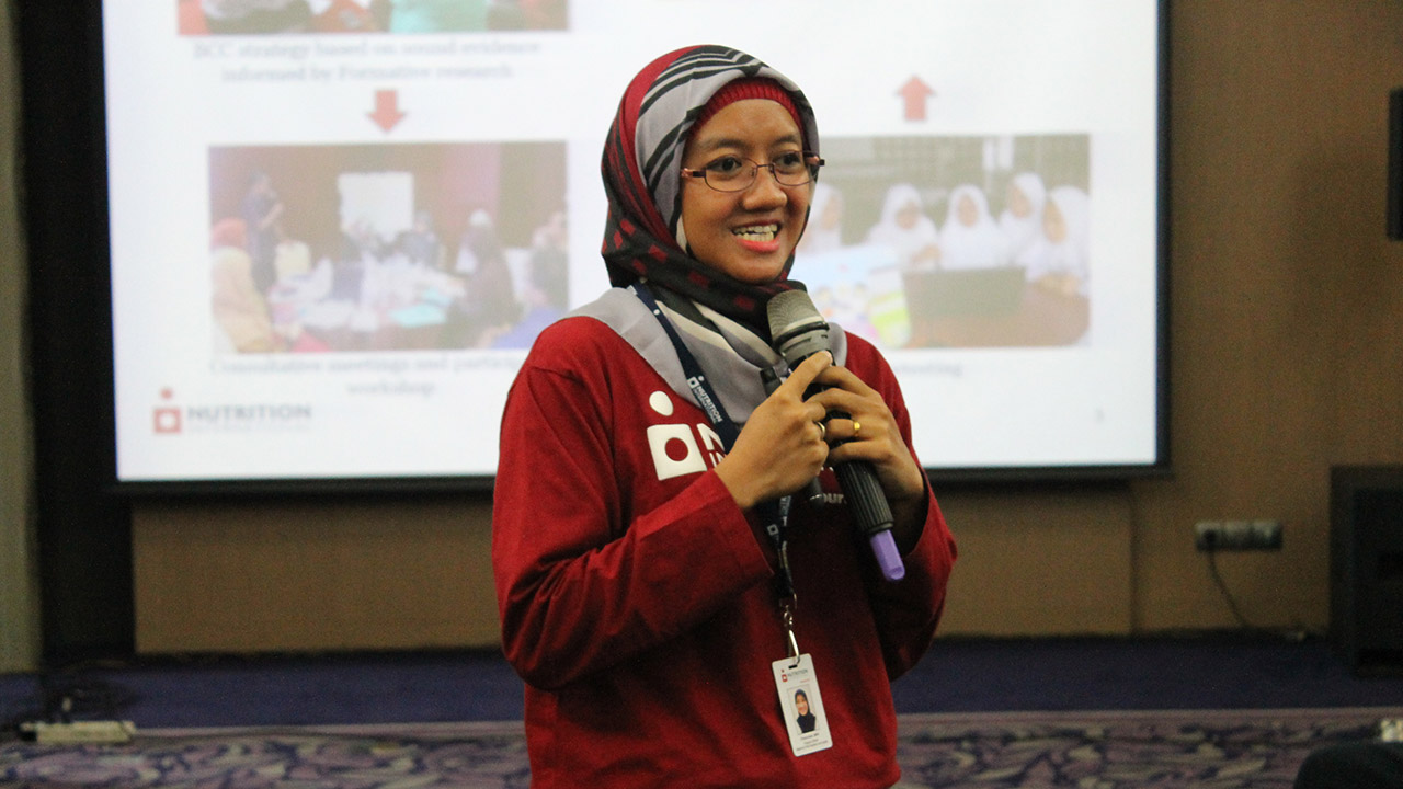 توزيع دراجات نارية لدعم خدمات التغذية في إندونيسيا