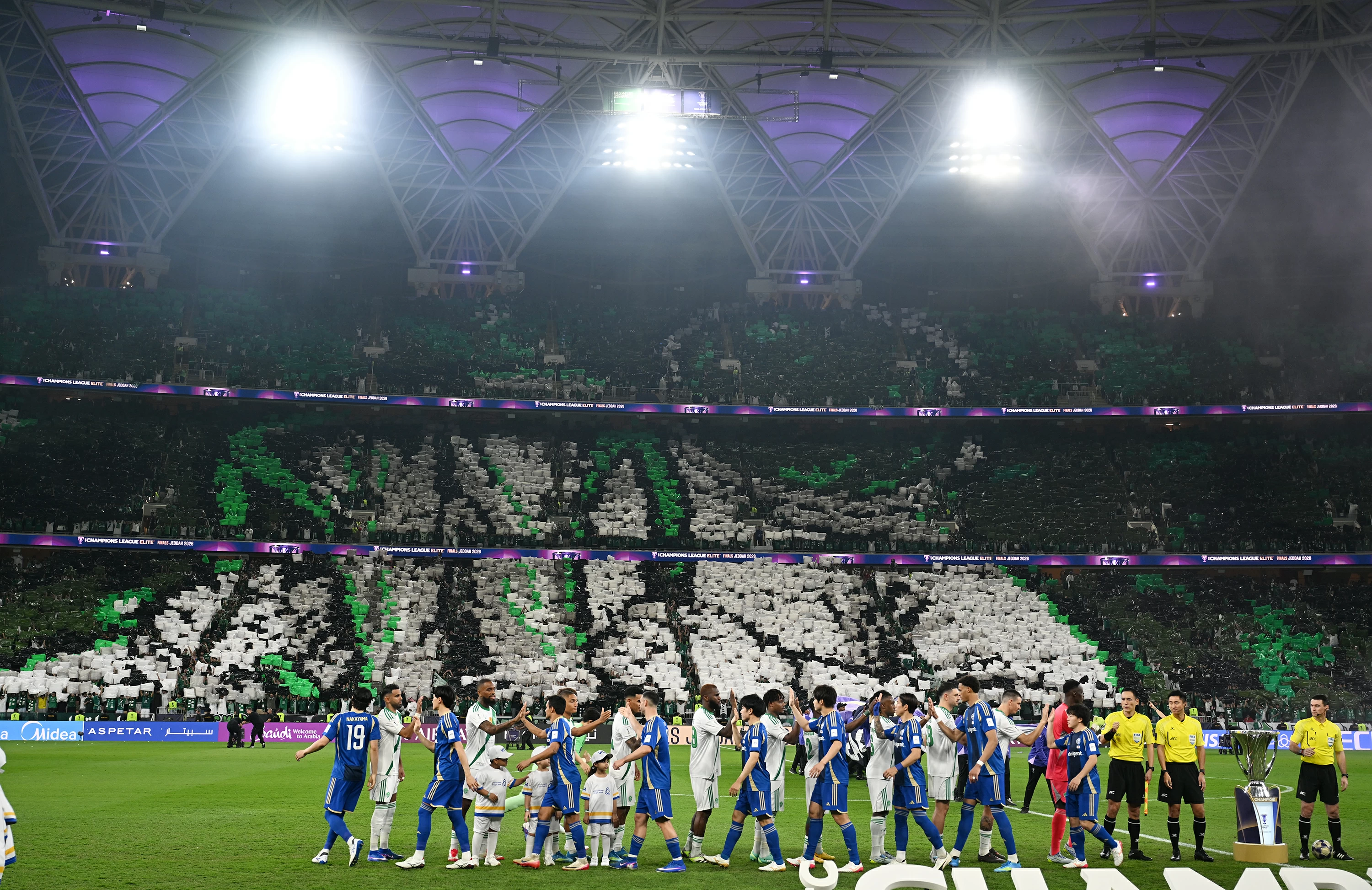 جماهير الأهلي السعودي تحقق المجد الآسيوي