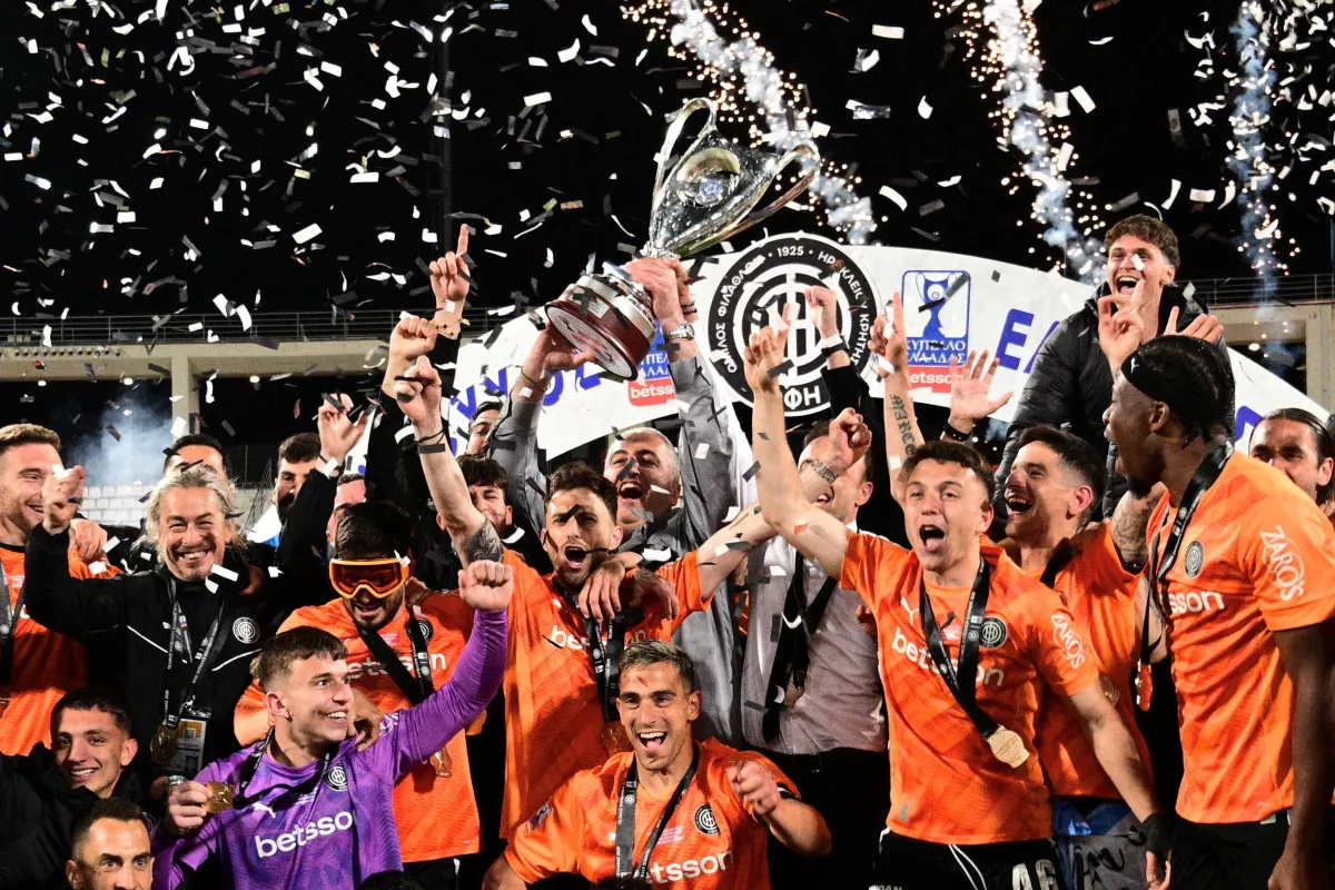 كريت يتوج بلقب كأس اليونان بعد انتصار مثير