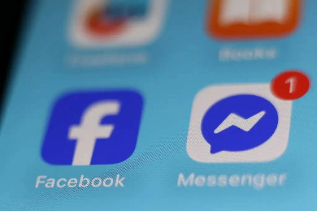 إغلاق موقع Messenger ودمج خدمات المراسلة داخل فيسبوك