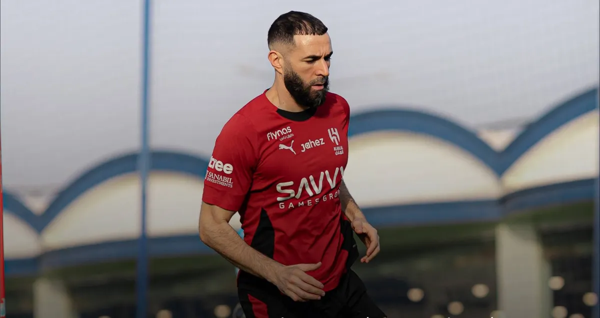 إصابة بنزيمة والدوسري تغيبهم عن تدريبات الهلال