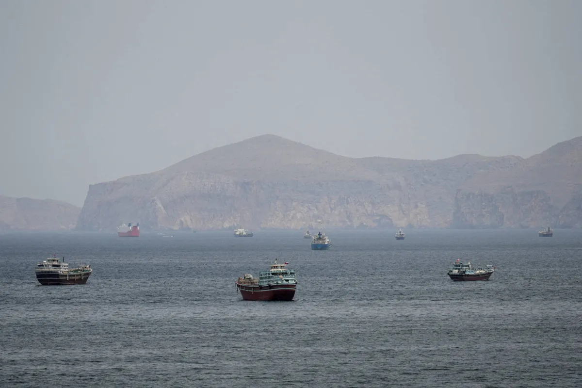 Pétroliers traversent le détroit d'Ormuz et impact sur le marché